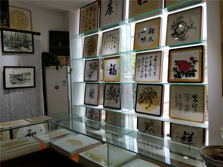 中州艺术馆成功举办周志勇宏村写生作品展