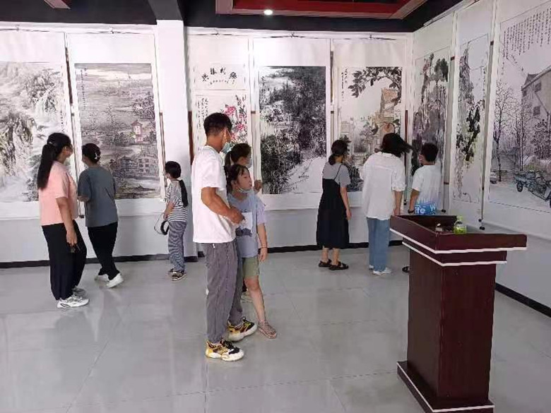 墨润郸城乡村振兴美术作品展在中州艺术馆展厅举办